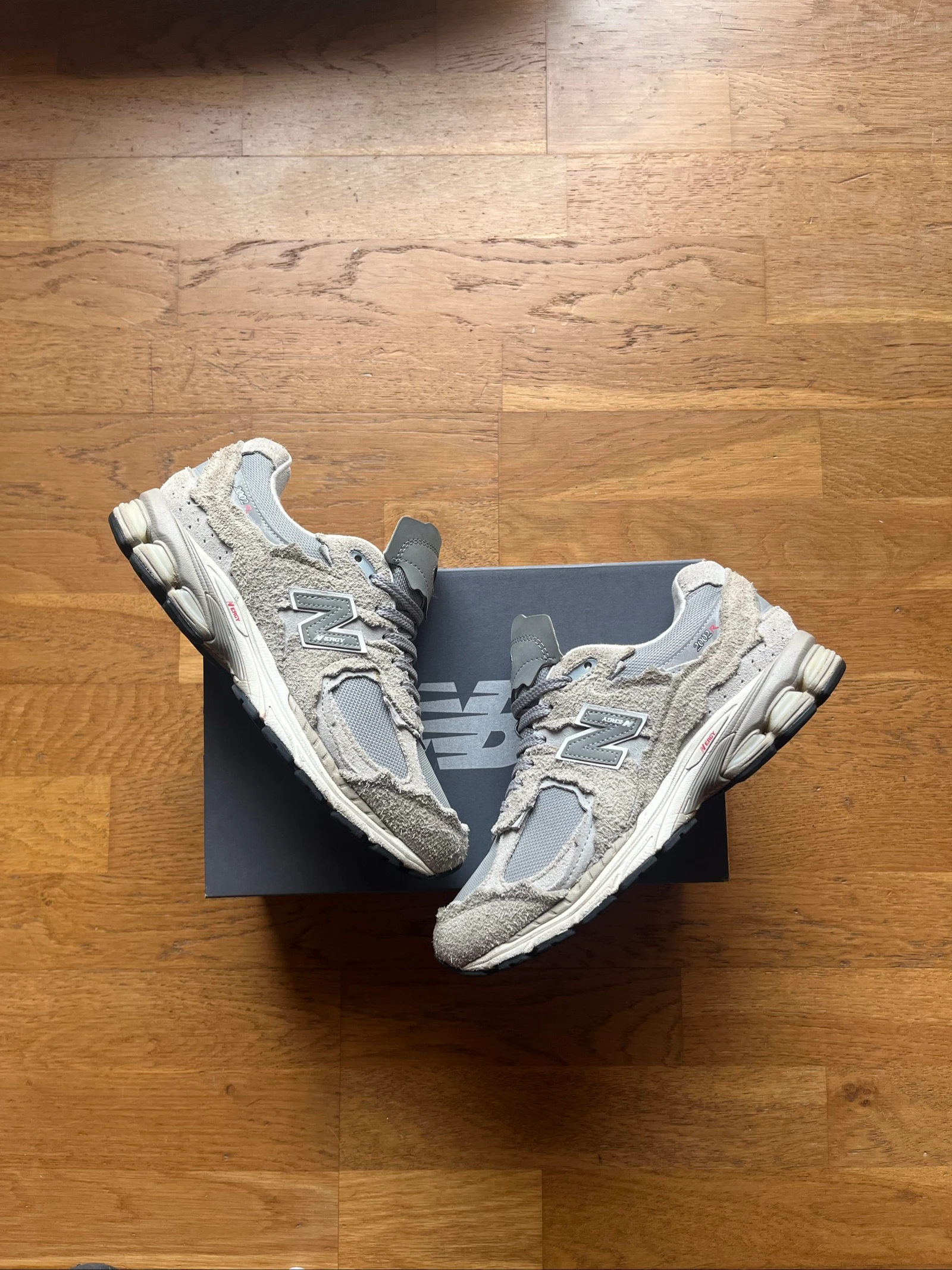 New Balance 2002R Protection Pack